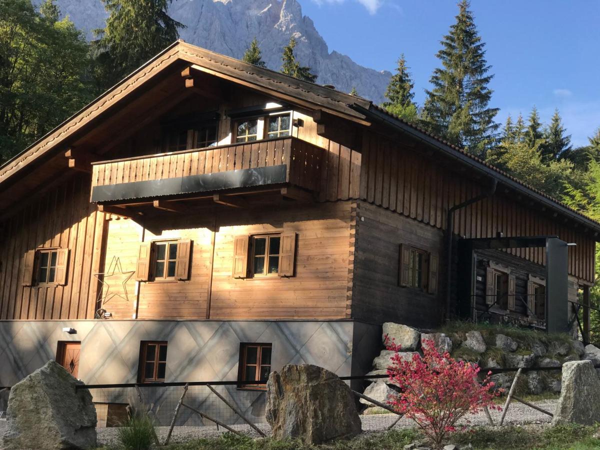 Chalet S - 5 Sterne Luxus Ferienhaus Direkt Am Eibsee Und Zugspitze Grainau Exteriör bild